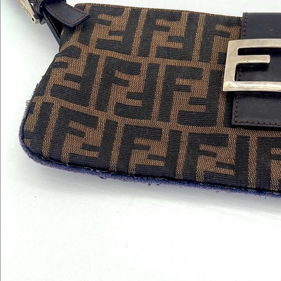 FENDI Black and Brown Monogram Shoulder Bag - Picture 2 of 5
